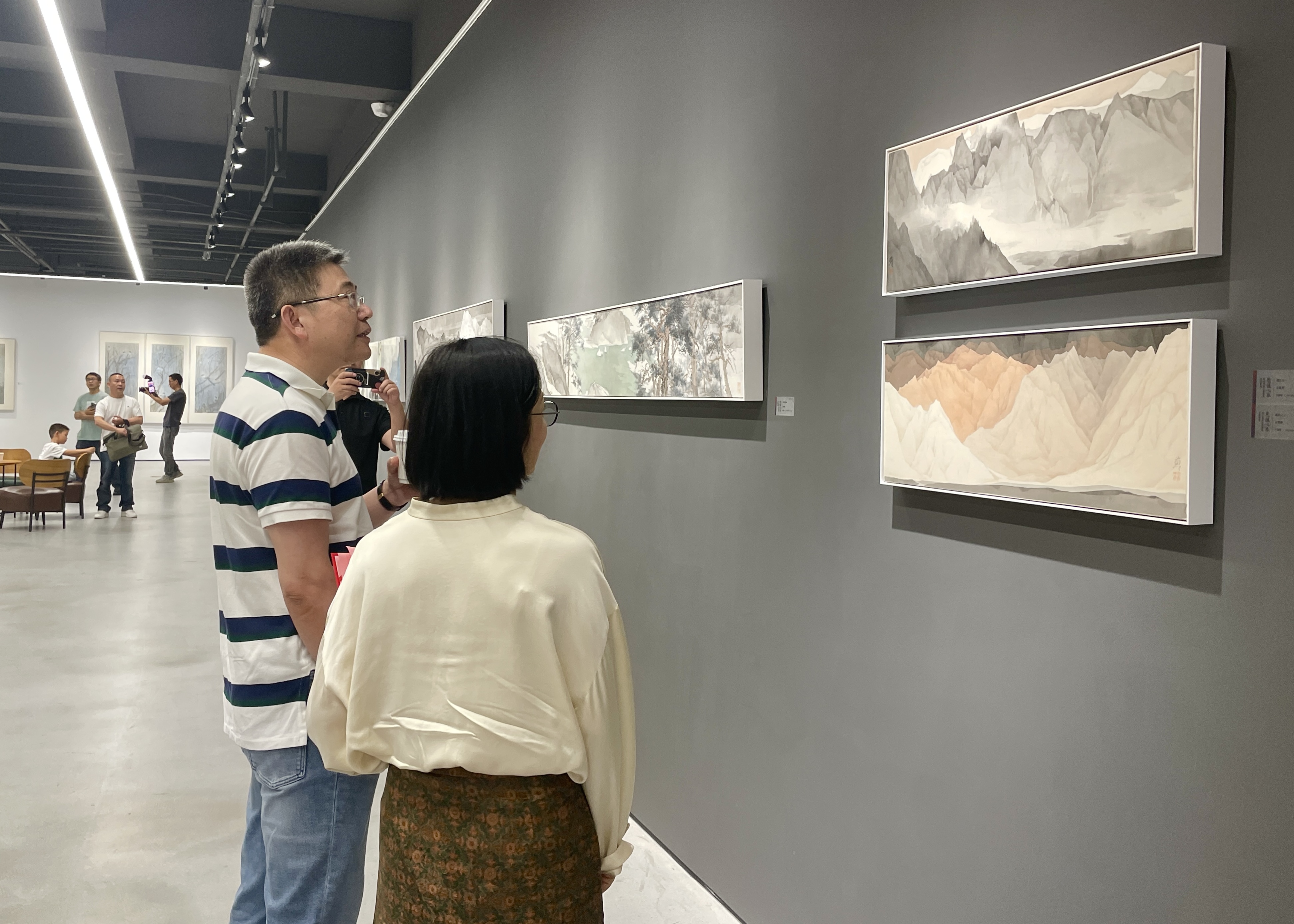 意蕴心象这场展览呈现浙江工笔画的当代面貌