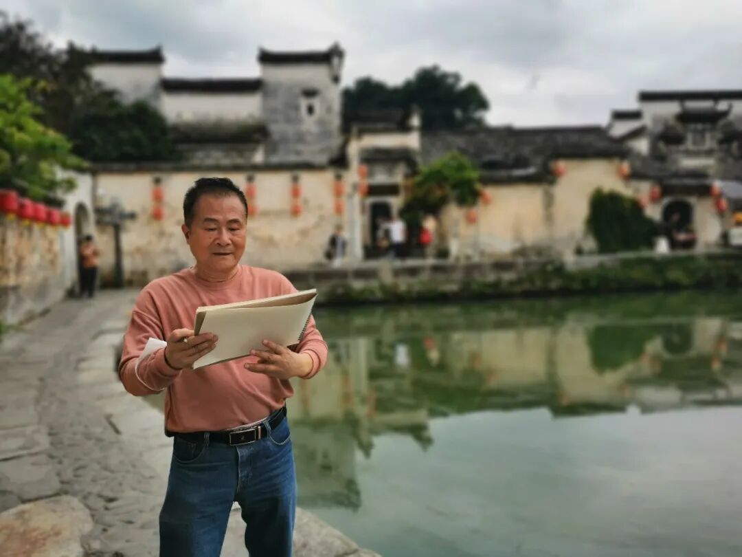 骨法写松传正气——论黄建培写黄山松的艺术精神